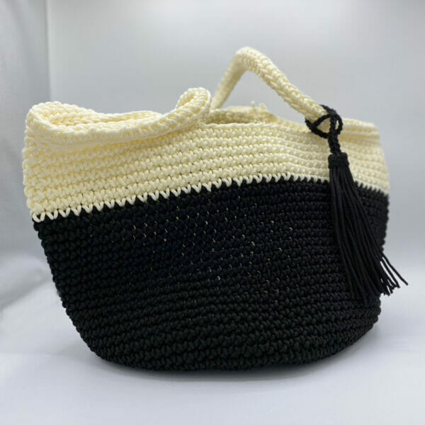 SAC TOTE BAG AU CROCHET - Noir et blanc