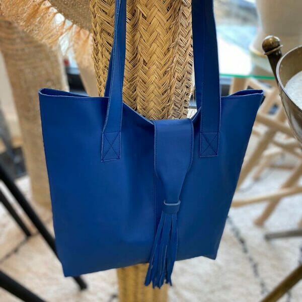 Sac Léa pompon cuir - Bleu majorelle