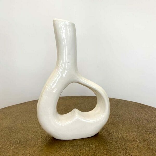 vase blanc forme libre en terre cuite artisanal décoration interieure boutique plume magasin de déco Rouen Le Petit-Quevilly Normandie
