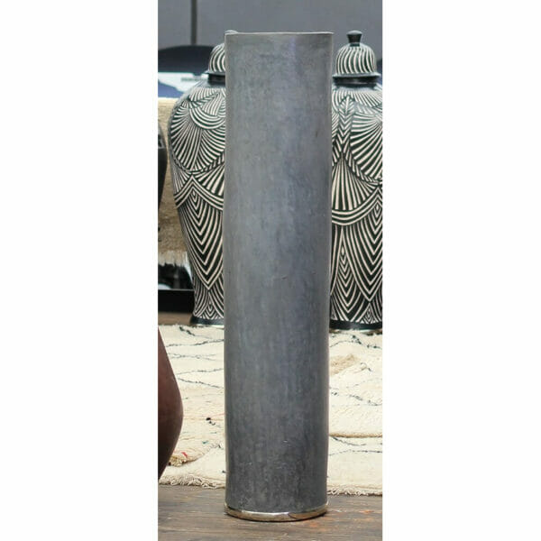 Jarre allongée cylindrique marocaine artisanale en céramique terre cuite decoration exterieure et interieure boutique plume magasin de déco Rouen le Petit-Quevilly Normandie