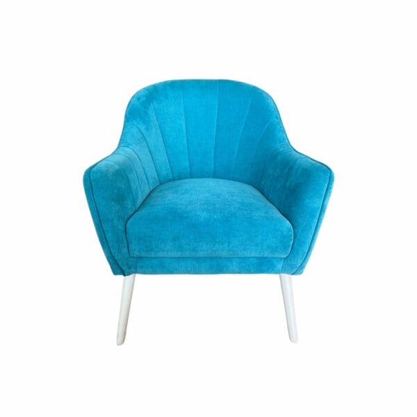 Fauteuil en velours bleu turquoise avec pieds blancs décoration boutique plume magasin de déco rouen le petit quevilly normandie