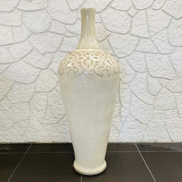 Grande jarre marocaine artisanale bouteille décorative écru en terre cuite décoration interieure et exterieure boutique Plume magasin de déco Rouen Le Petit-Quevilly Normandie