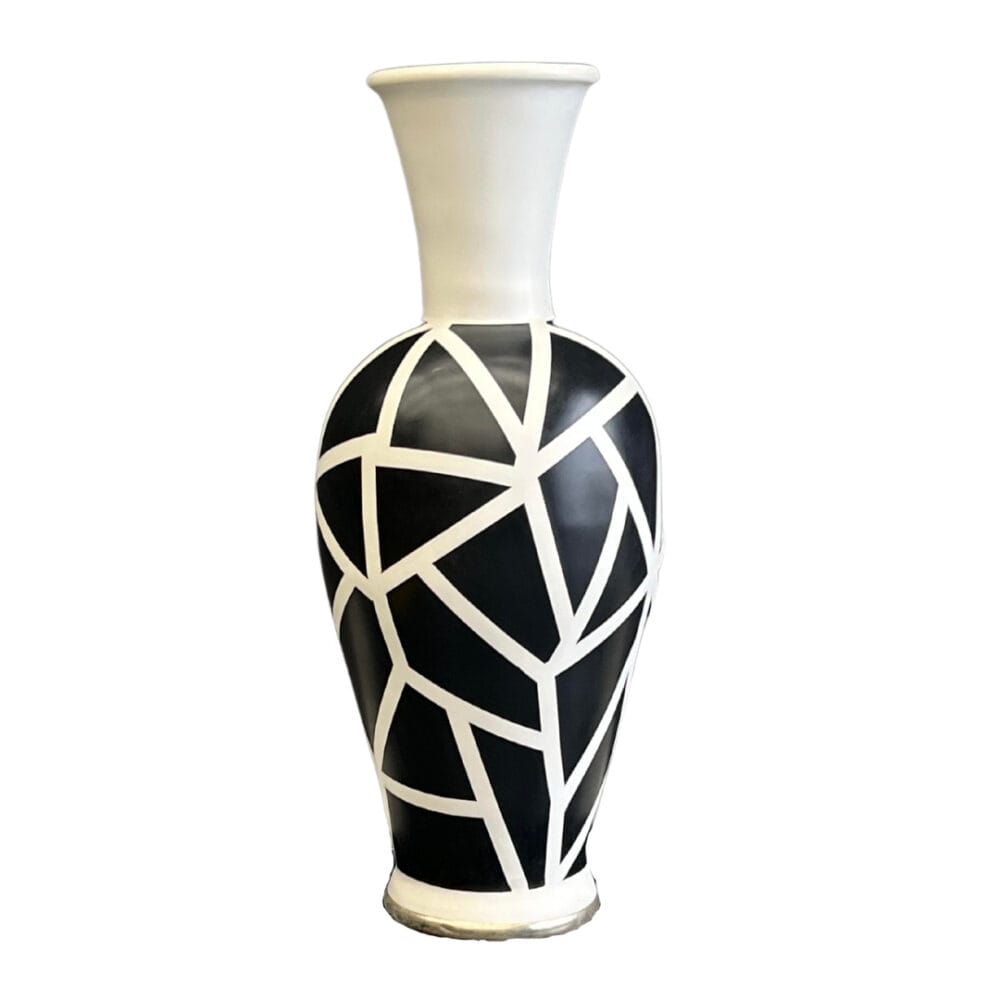 Jarre marocaine noire et blanche design décoration marocaine en terre cuite moderne boutique plume magasin de décoration le petit quevilly Rouen
