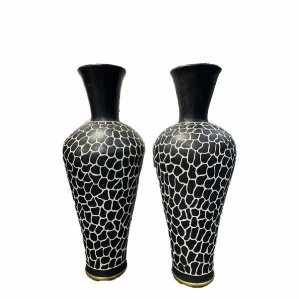 Jarre marocaine noire sculptée moyen modèle décoration marocaine artisanale boutique plume magasin de décoration le petit quevilly Rouen normandie