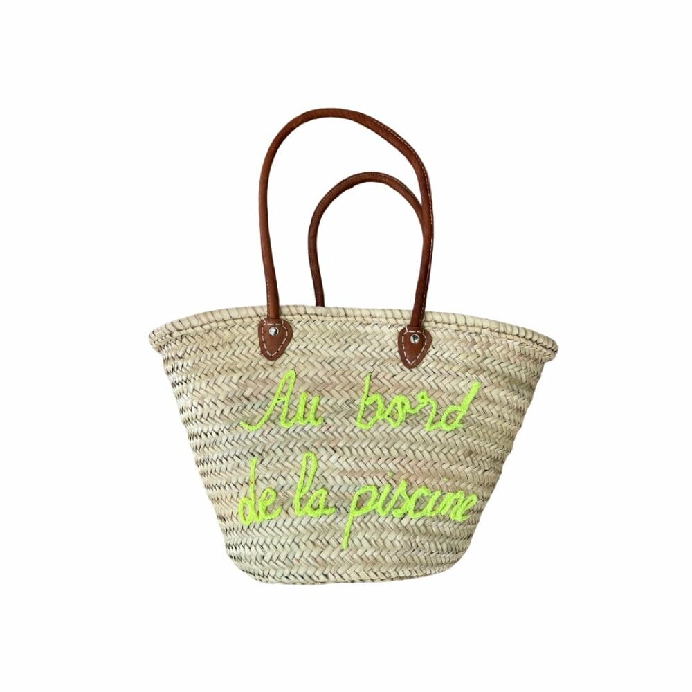 Cabas paille avec anse en cuir et écriture brodé boutique Plume magasin de déco Rouen Le petit Quevilly Normandie