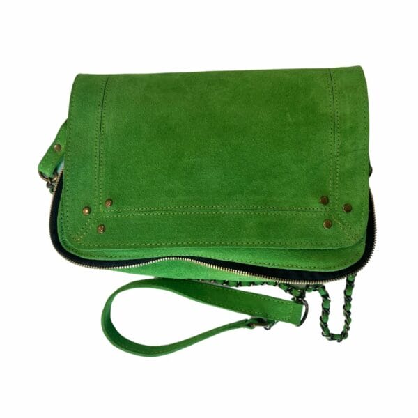 Sac en cuir à bandoulière couleur vert pomme sac à main boutique plume magasin à Rouen le petit Quevilly Normandie