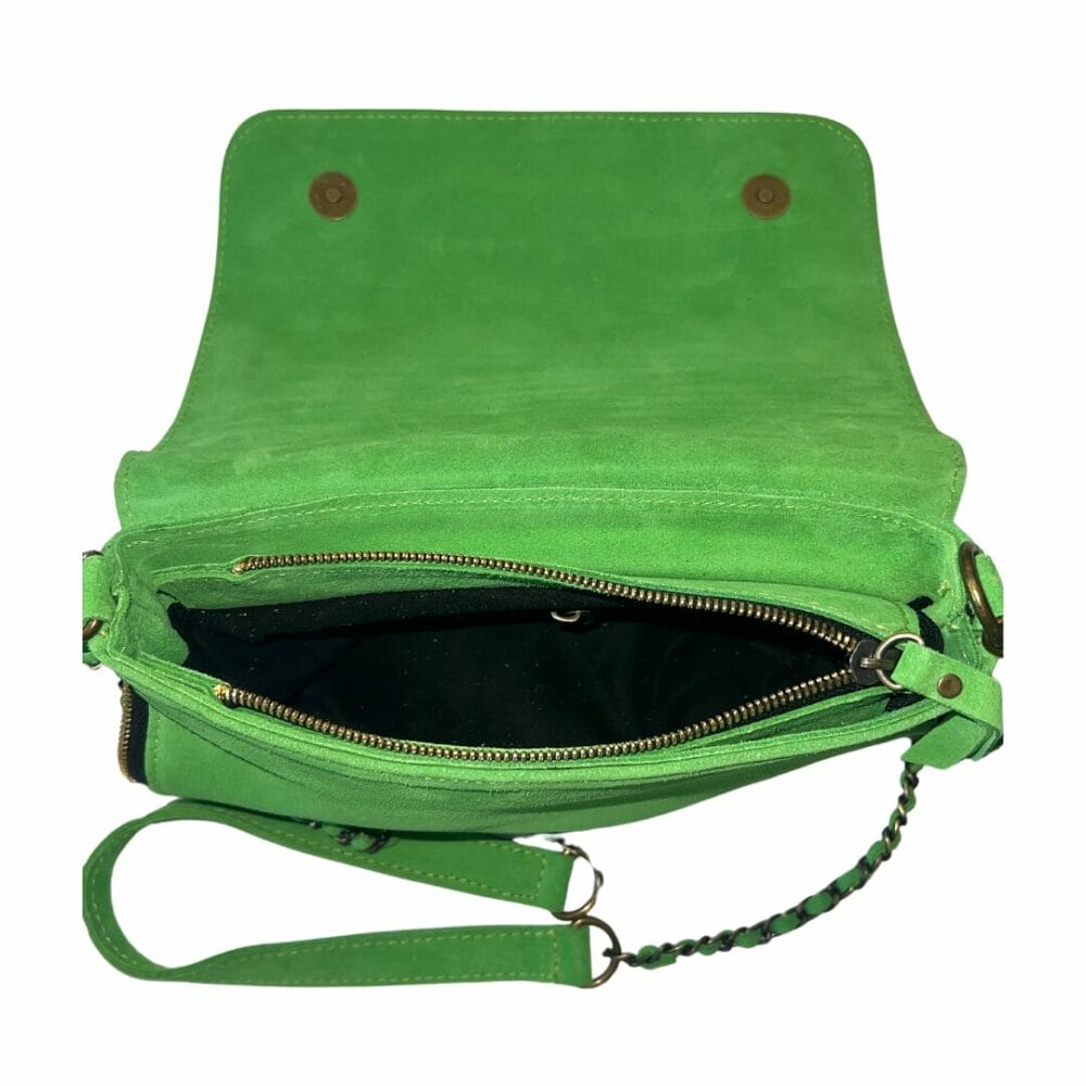 Sac en cuir à bandoulière couleur vert pomme sac à main boutique plume magasin à Rouen le petit Quevilly Normandie