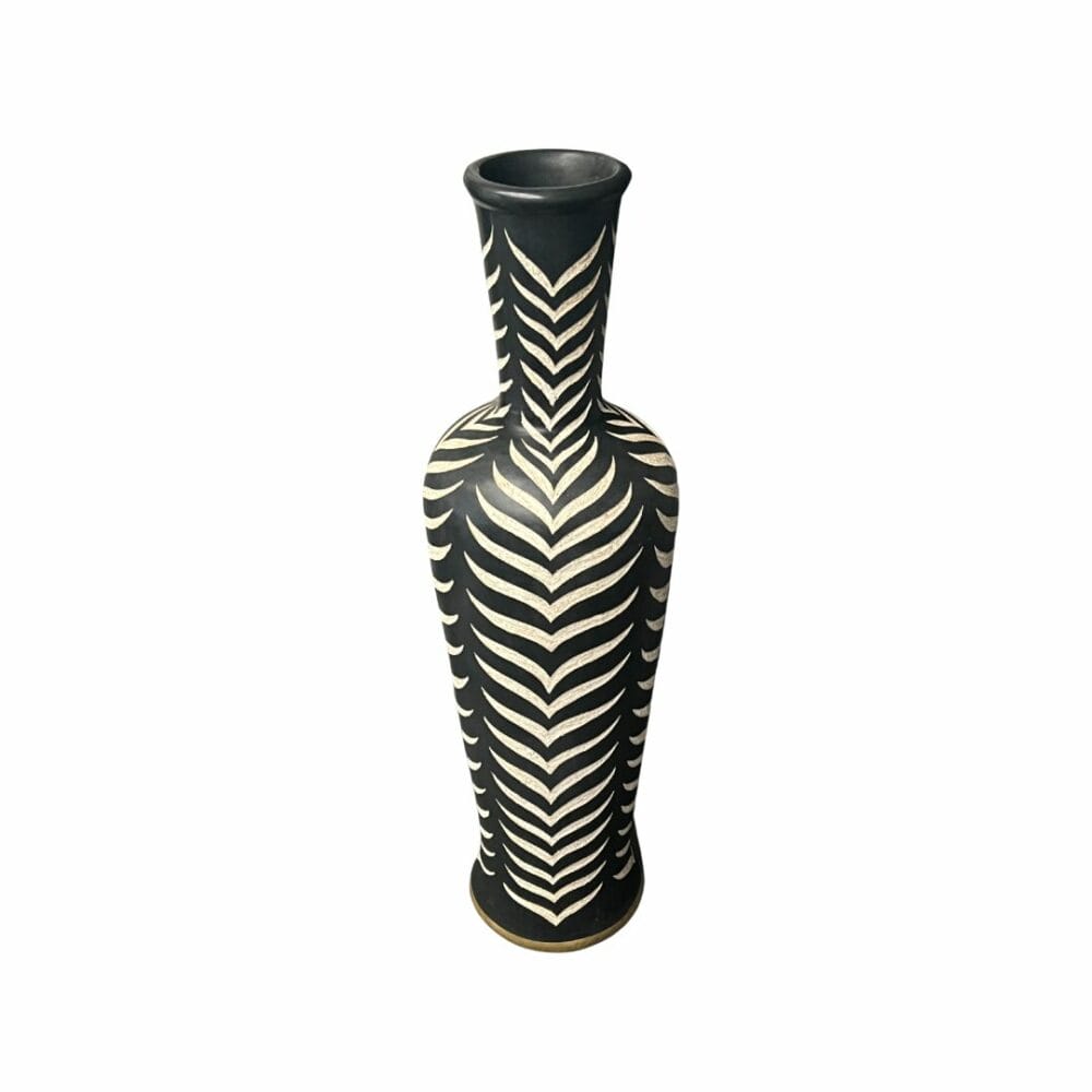 Jarre marocaine artisanale à motifs zébrés noire et blanche