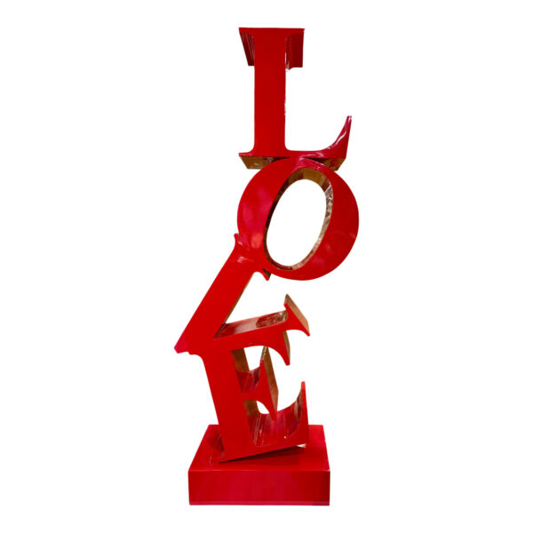 sculpture LOVE métal rouge boutique art-déco décoration Plume Docks76 Rouen